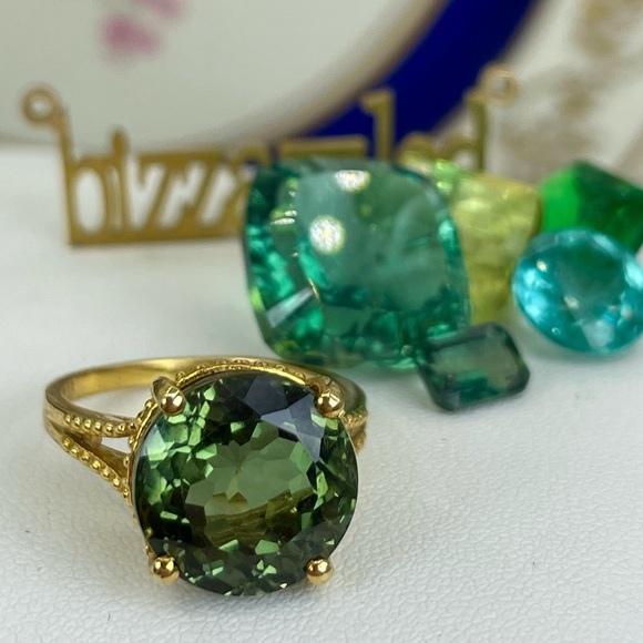 Clearance‼️8ct Green Tourmaline Solitaire 18k yellow Gold on 925 silver - Picture 3 of 16